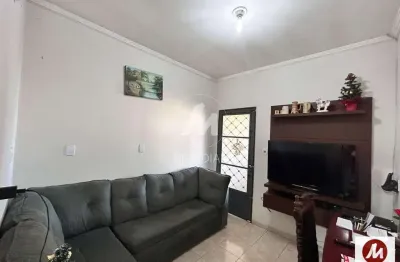 Casa (térrea na rua) 2 dormitórios/suite, cozinha planejada