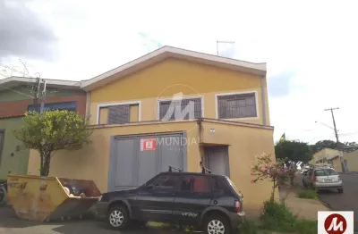 Casa (térrea na rua) 3 dormitórios/suite, cozinha planejada