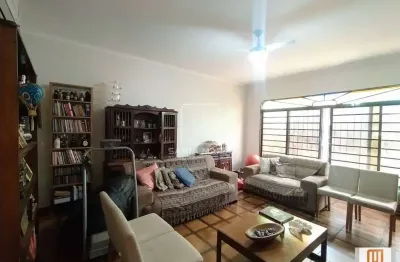 Casa (térrea na rua) 3 dormitórios/suite, cozinha planejada