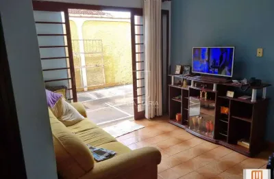 Casa (térrea na rua) 3 dormitórios, cozinha planejada