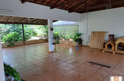 Casa (térrea na rua) 3 dormitórios/suite, cozinha planejada