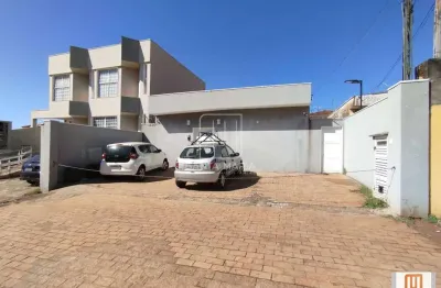 Casa (térrea na rua) 3 dormitórios/suite, cozinha planejada