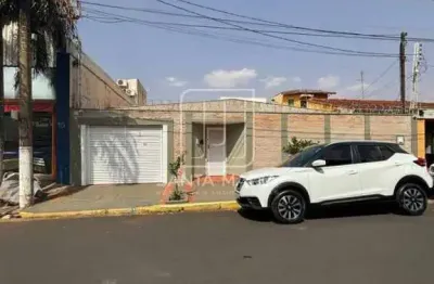 Casa (térrea na rua) 3 dormitórios/suite, cozinha planejada