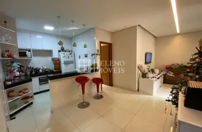 Casa com 2 quartos à venda na Gávea, Vespasiano 