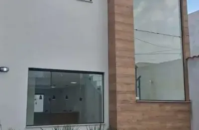 Casa com 3 quartos à venda no Jardim Quaresmeira, Suzano  por R$ 800.000