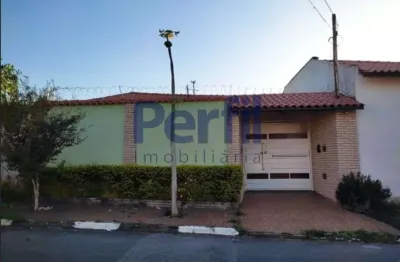 Casa com 4 quartos à venda no Jardim Medina, Poá  por R$ 1.200.000