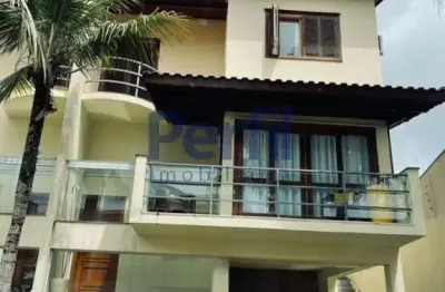 Casa com 3 quartos à venda na Vila Oliveira, Mogi das Cruzes  por R$ 1.200.000