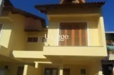 Casa para venda - 135m², 3 dormitórios, sendo 1 suites, hípica