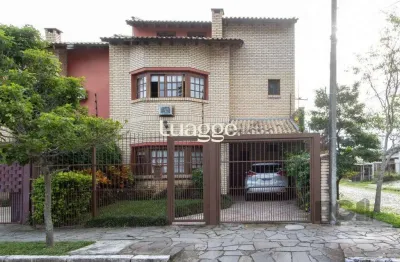 Casa para venda - 180.3m², 3 dormitórios, sendo 1 suites, 3 vagas - guarujá