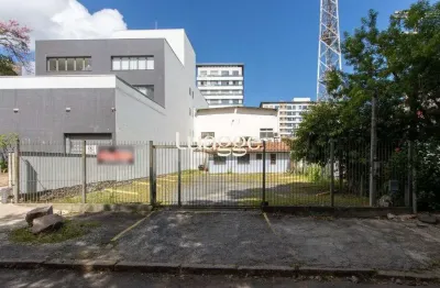 Terreno com 298,30 m2 de área total, medindo 12,64 x 23,60