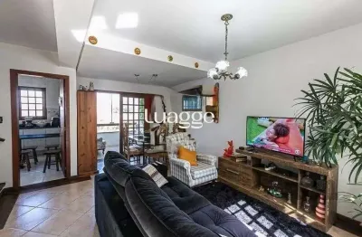 Casa com 161m² e 3 dormitórios com suíte, piscina no bairro espírito santo em porto alegre