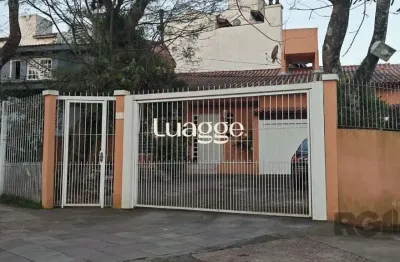 Casa com 4 quartos à venda na Rua Tupã, 211, Vila Assunção, Porto Alegre