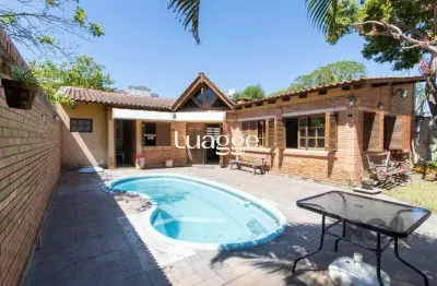Casa com 2 quartos à venda na Rua Tamandaré, 632, Camaquã, Porto Alegre