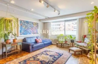 Apartamento amplo e bem localizado no menino deus!!