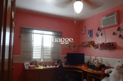 Casa com 3 quartos à venda na Rua Doutor Raul Moreira, 846, Cristal, Porto Alegre