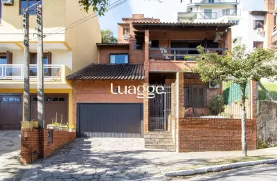 Casa com 5 quartos à venda na Rua Fernando Osório, 649, Teresópolis, Porto Alegre