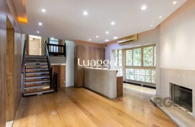 Excelente casa comercial com aproximadamente 300m² de área construída