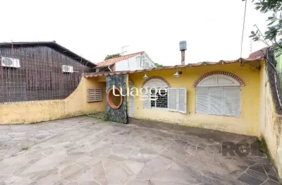 Casa com 3 quartos à venda na Estrada Aracaju, 135, Vila Nova, Porto Alegre