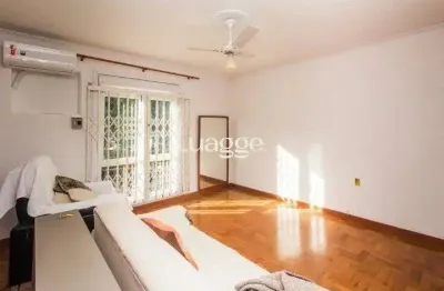 Apartamento para locação no bairro praia de belas - 79m² área privativa - piso parquet - 02 quartos com split
