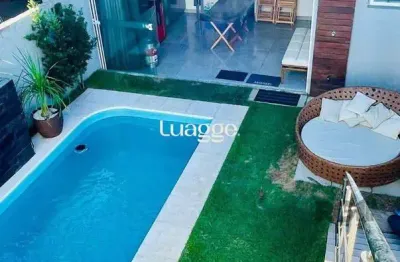 Casa com 4 dormitorios suite , a 3 quadras do mar !!