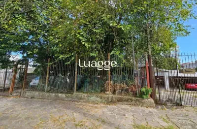 Terreno plano de 426 m², localizado na rua padre joão batista reus,