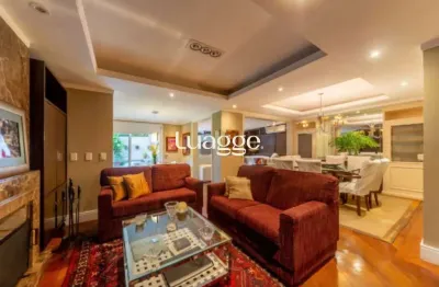 Casa reformada em condomínio à beira do rio – ampla, confortável e pronta para morar