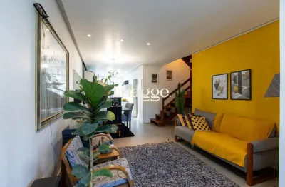 Sobrado com 2 dormitórios, sendo 1 ampla suíte com banheira de hidromassagem, 2 vagas.