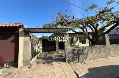 Casa com 3 quartos à venda na Rua Criciúma, 371, Guarujá, Porto Alegre