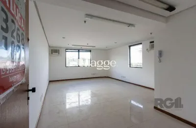Sala comercial para alugar na Rua José de Alencar, 447, Menino Deus, Porto Alegre