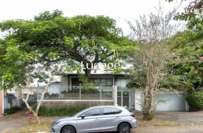 Casa 3 dormitórios, sendo 2 suítes, vaga para 7 carros na chácara das pedras