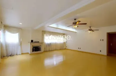 Apartamento com 3 quartos à venda na Avenida Lavras, 736, Petrópolis, Porto Alegre