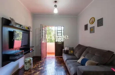 Casa com 2 quartos para alugar na Avenida Engenheiro Ludolfo Boehl, 1216, Teresópolis, Porto Alegre