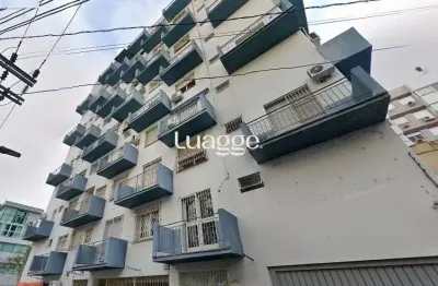Apartamento 1 quarto, sacada, andar alto, centro histórico