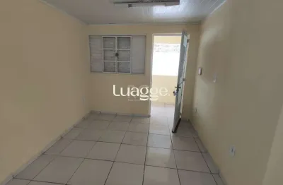 Casa com 2 quartos para alugar na Rua Coronel Neves, 483, Medianeira, Porto Alegre