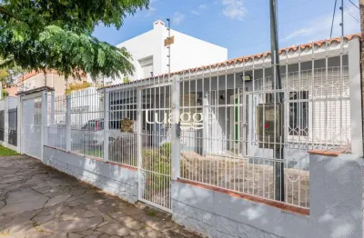 Casa com 3 quartos à venda na Rua Alfredo Silveira Dias, 280, Nonoai, Porto Alegre