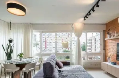 Cobertura de luxo na auxiliadora: seu novo lar em porto alegre!