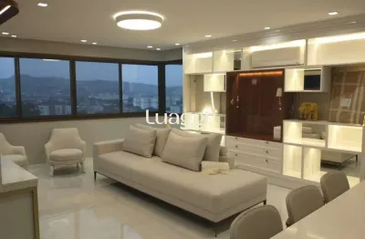 Apartamento 03 dormitórios, 01 suíte, 02 vagas individuais e cobertas, infraestrutura completa, bairro cristal