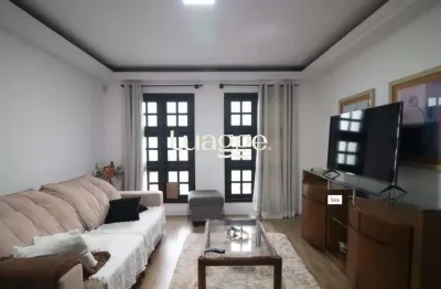 Casa com 4 quartos para alugar na Rua Afonso Arinos, 715, Camaquã, Porto Alegre