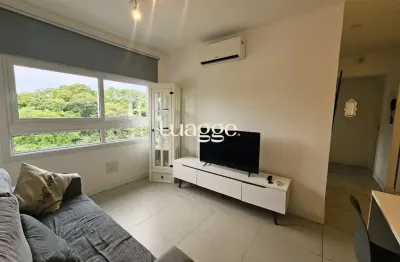 Apartamento mobiliado, 2 dormitórios, com vaga escriturada - cidade baixa