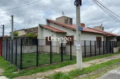 Casa com 2 quartos à venda na Rua Geraldo Tollens Linck, 119, Hípica, Porto Alegre