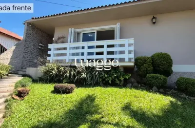 Excelente casa de 4 dormitórios, 1 suíte e 2 vagas em novo hamburgo.