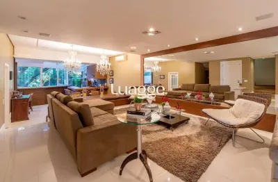 Casa em condomínio com 567m² e 3 dormitórios, 3 suítes, 3 vagas