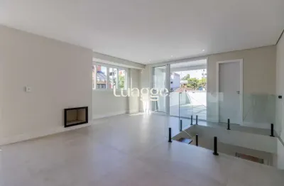 Cobertura, 100% reformada com 2 suítes , vaga de garagem e prédio com elevador no bairro auxiliadora