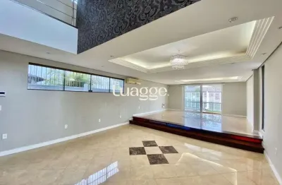 Casa para alugar em Partenom com 2 quartos, 3 vagas e ótima localização