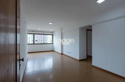 Apartamento 2 dormitórios (1 suíte), semimobiliado, com vaga de garagem, em condomínio com portaria 24h e salão de festas para alugar
