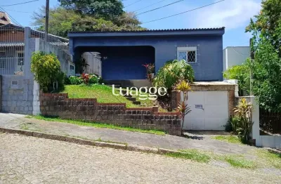 Casa com 4 quartos à venda na Rua Monte Castelo, 260, Cavalhada, Porto Alegre