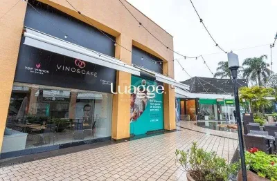 Ponto comercial para alugar na Avenida Wenceslau Escobar, 1876, Cristal, Porto Alegre