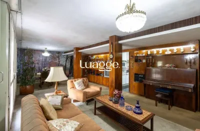 Apartamento frente à fundos, 3 dormitórios, 1 vaga escriturada - Centro Histórico