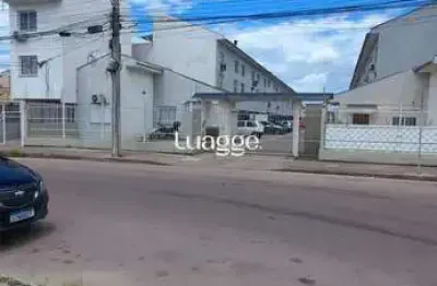 Res.Cond. Fechado 3 dormi banho social + aux. , sacada churras e box carro