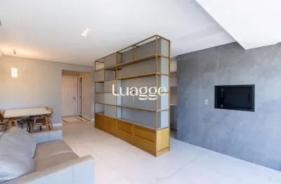 Apartamento para alugar em Petrópolis com 2 quartos, 2 vagas e ótima localização